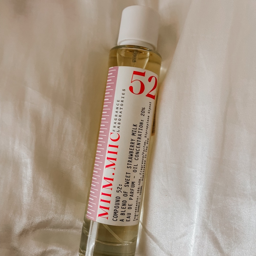 Miim.Miic Fragrance Laboratories Compound 52: Sweet Strawberry Milk